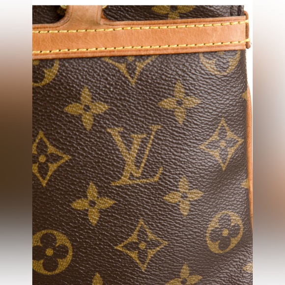 Louis Vuitton Monogram Coussin GM - Picture 2 of 15